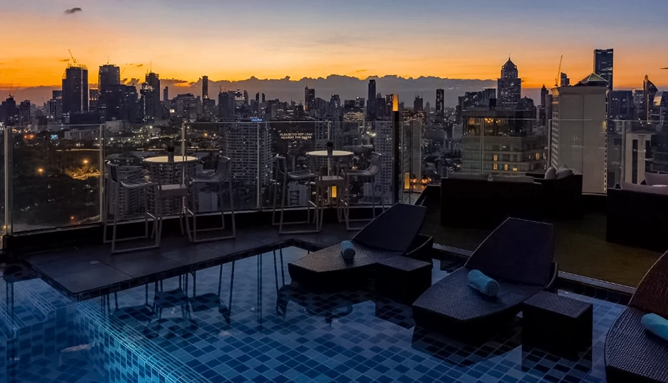 هتل کانتیننت سوخومویت بانکوک